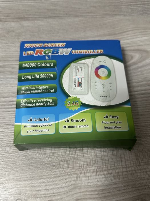 Controller Banda LED RGB Wirelles cu Touchscreen 2.4G