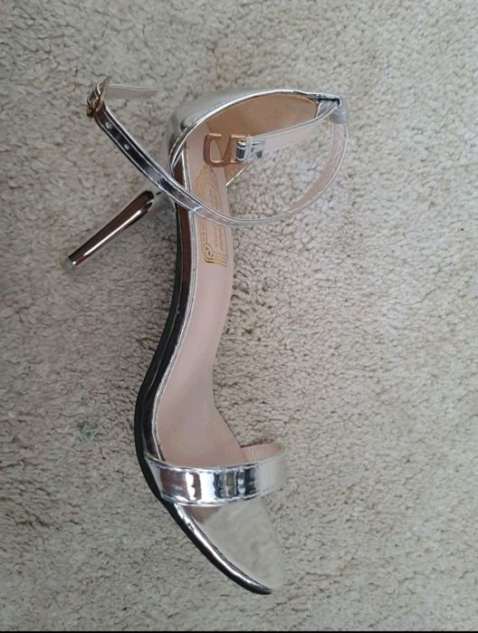 Sandale elegante cu toc, argintii, mărimea 39