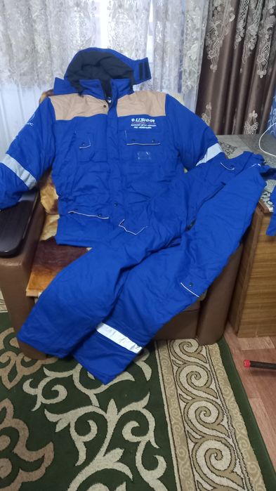 Продам бушлаты новые