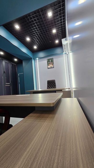 Srochno ofis sotiladi