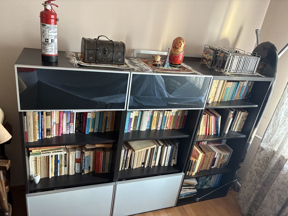 Corp pentru biblioteca