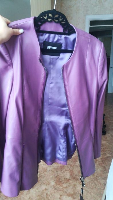 Продам кожаную куртку