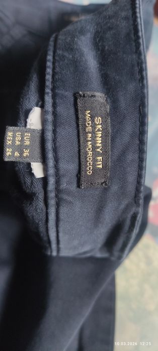 Джинсы Beneton размер 26.