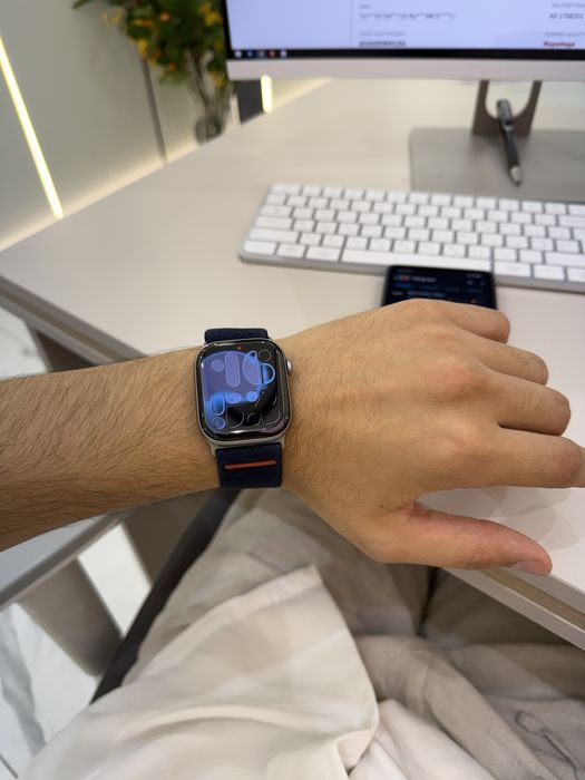 Aplle Watch Series 11 GPS + Cellular , 46mm - Space Gray