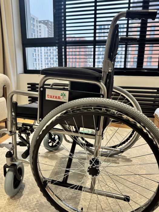 Инвалидная коляска механическая