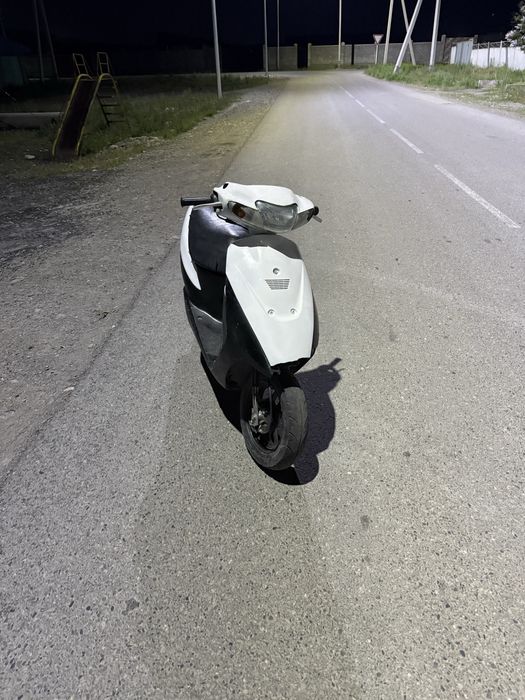 Мопед Suzuki lets 2