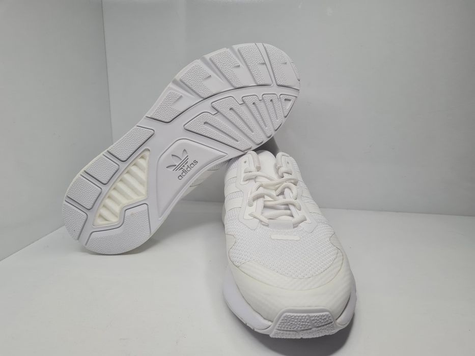 Маратонки Adidas ZX 1K Boost

Чисто нови с кутия.

Размер 44 стелка 28