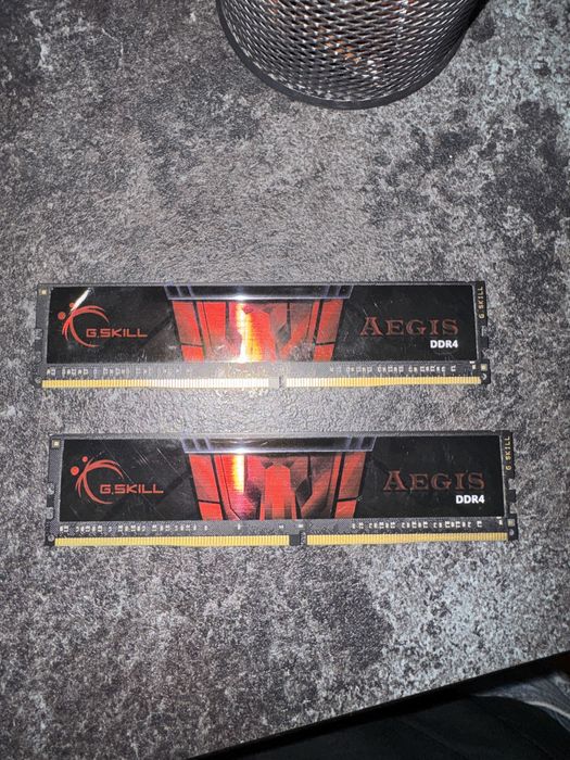 Vand 16 GB RAM DDR4 2666 mhz CL19