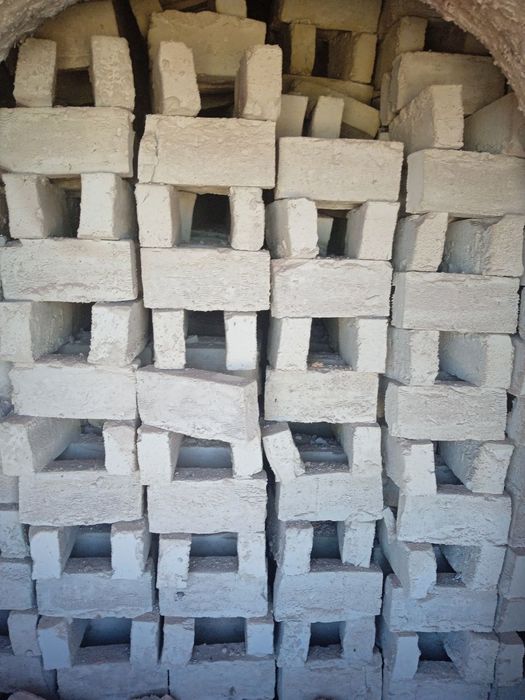 Pishgan gisht sotiladi