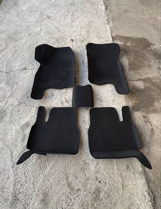 Продам полик от приора 2