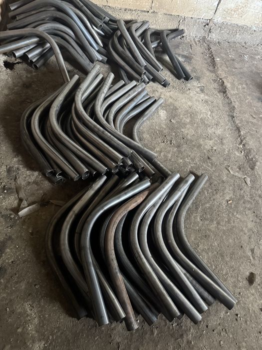 Suporturi metalice pentru banci din teava fi48