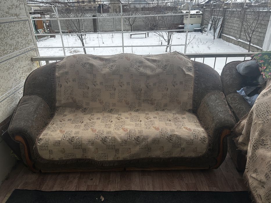 Продам диван самовывоз