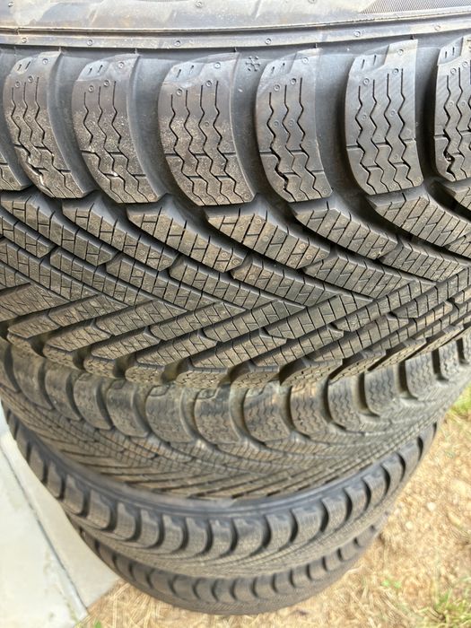 Anvelope Pirelli noi 225/50/r17