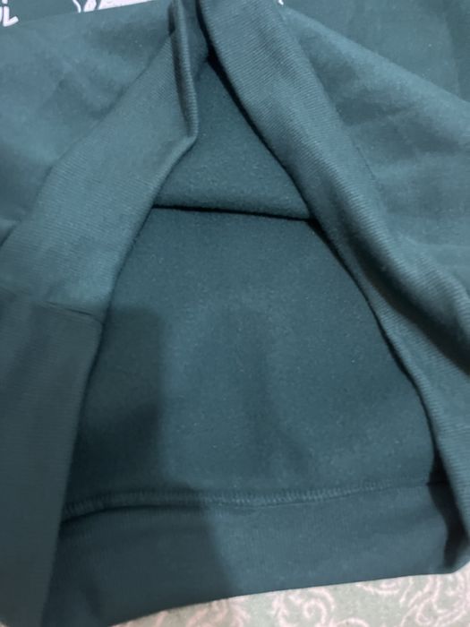 Толстовка зеленая новая