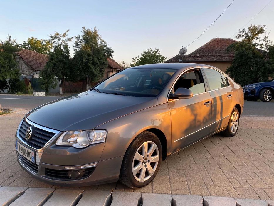 VOLKSWAGEN Passat