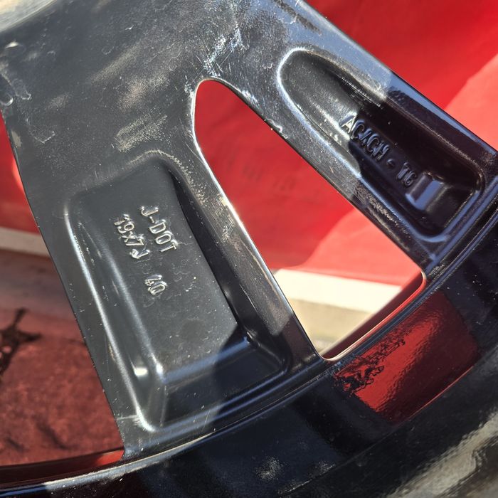 Оригинални джанти Нисан, Рено 19 цола гуми 225 45 19