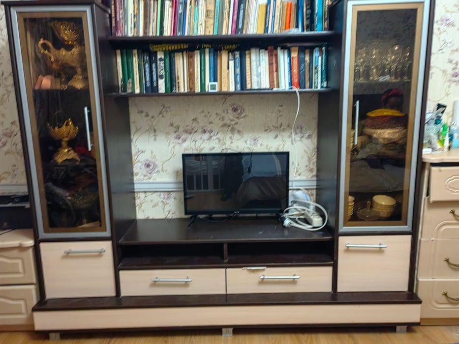 Шкаф горка под ТВ