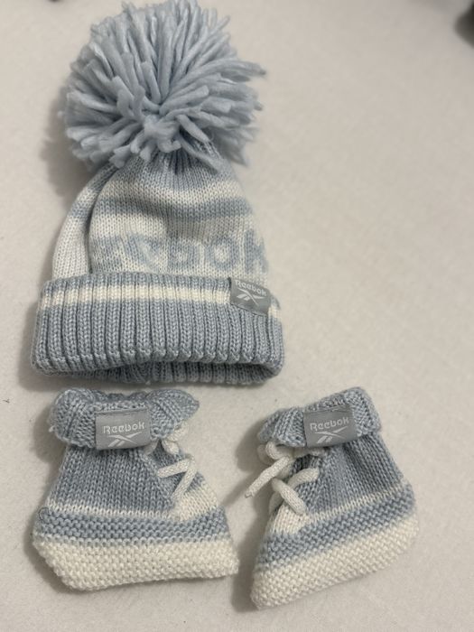 Caciula si botosei Reebok 0-6 luni