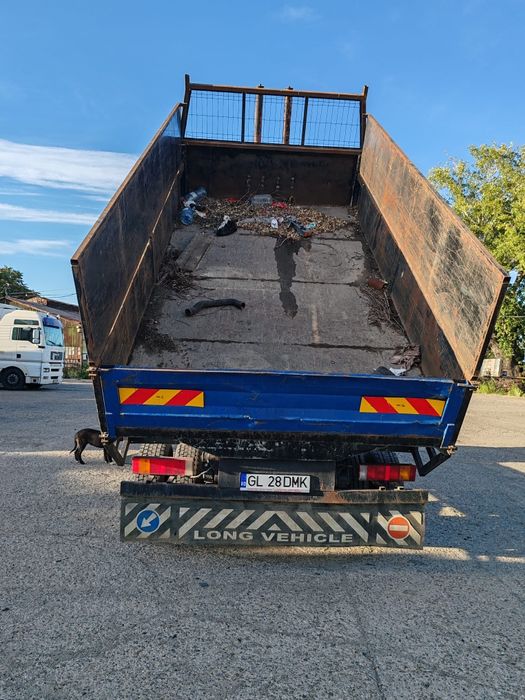 Autocamion basculabila Man