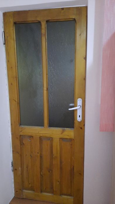 Usii de lemn pet interior si exterior FARA TOC