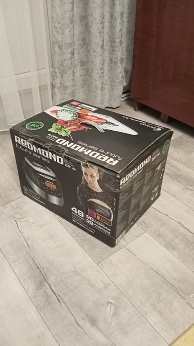 Мультиварка Redmond RMC-66