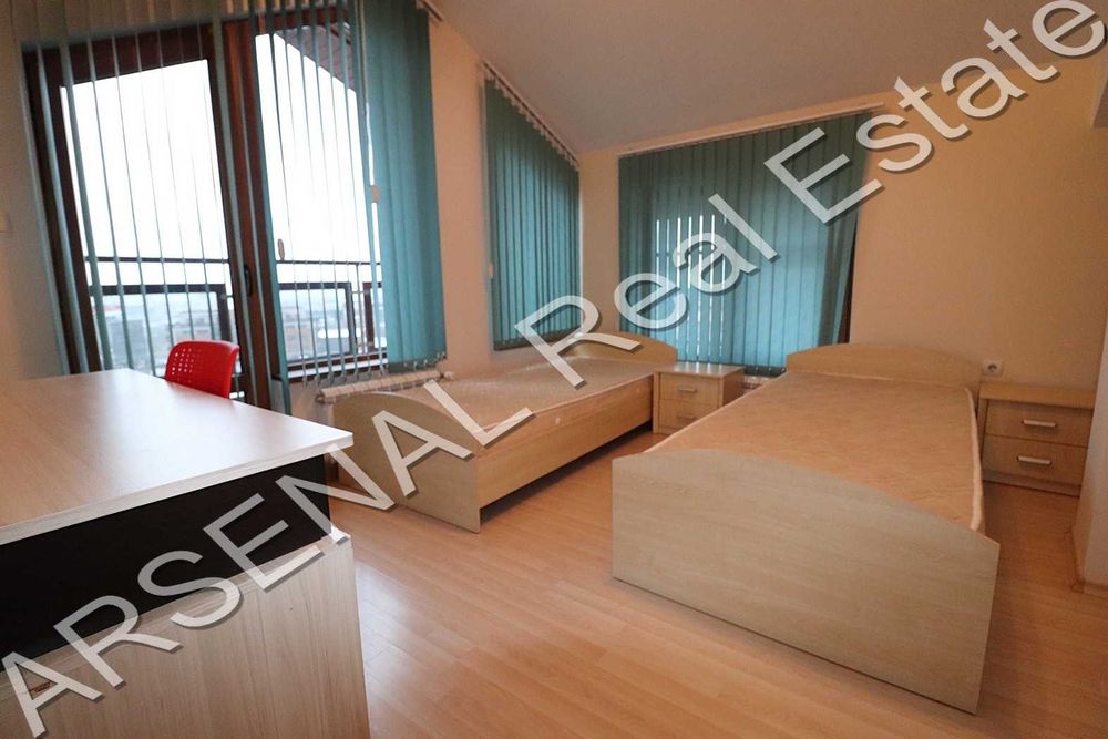 Дава се под наем Тристаен апартамент в София, в.з. Киноцентъра - 120 кв.м за 950 € - Снимка #3