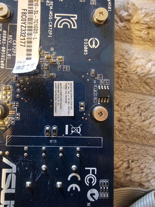 Placă video ASUS NVIDIA GeForce 210 Silent, 1GB DDR3, Low Profile, Răcire Pasivă (Fără Zgomot)