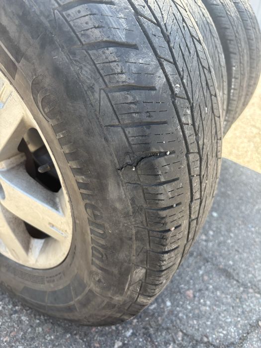 Продам Шины комплект