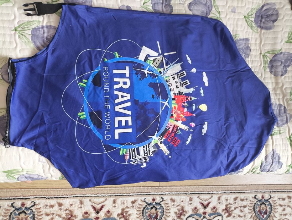 Чехол на чемодан