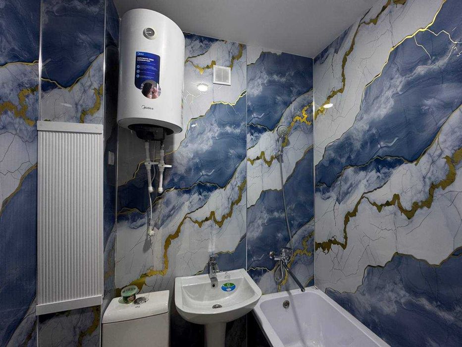 Продаётся 2х комн квартира на 5 этаже Ор-р  6 микрорайон Чинор Молл