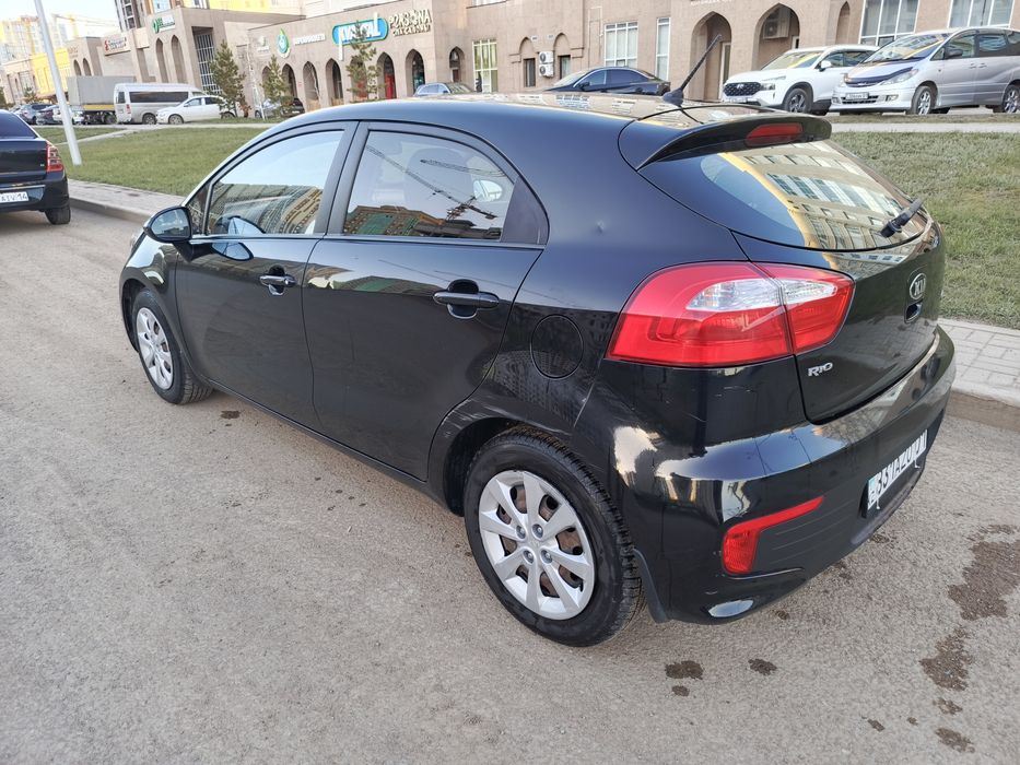 Продам автомобиль KIA RIO