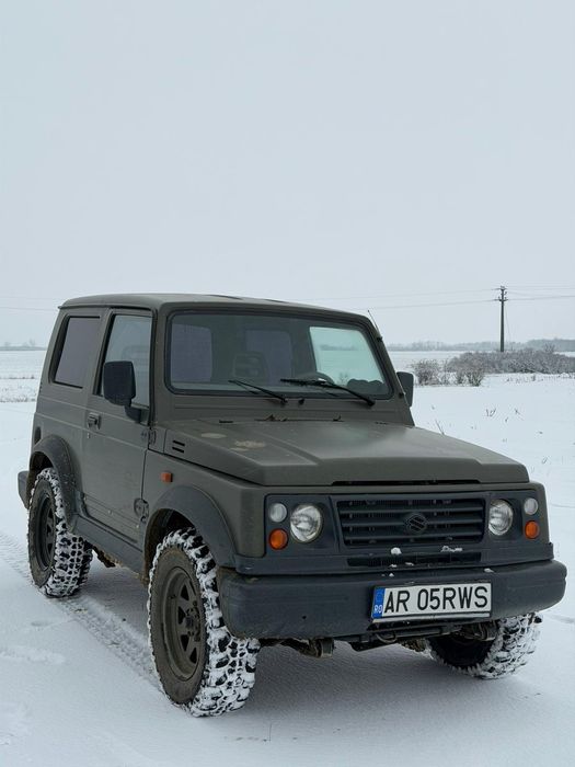 Vând Suzuki samurai