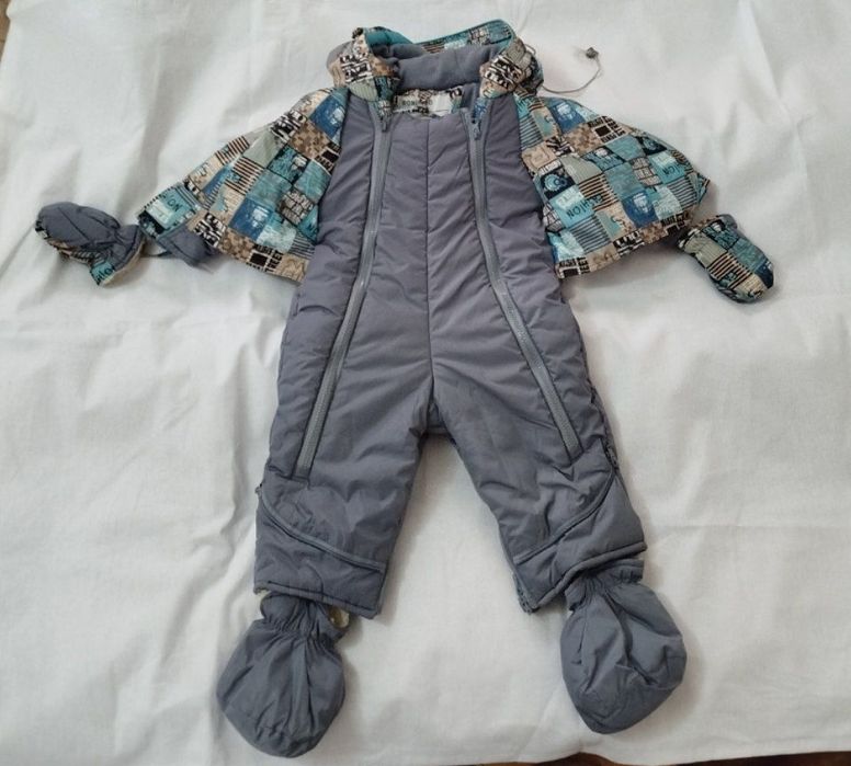 Продам детский комбинезон