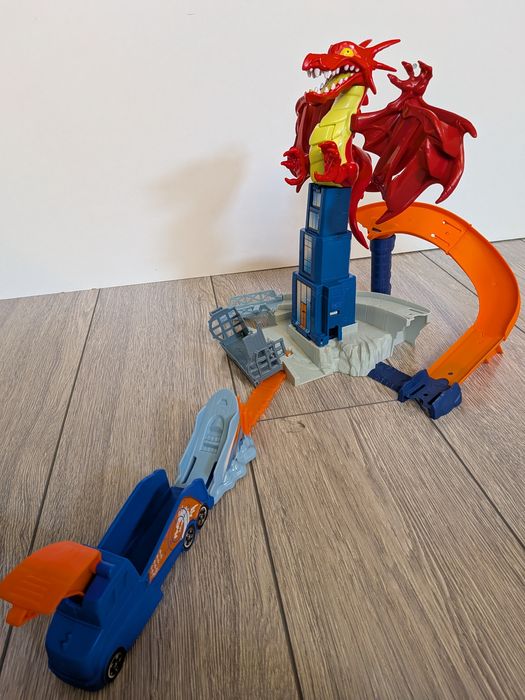 Set Hot Wheels Dragon Blast
