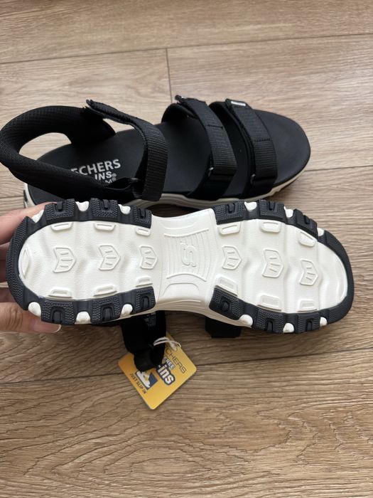 Женские сандали Skechers