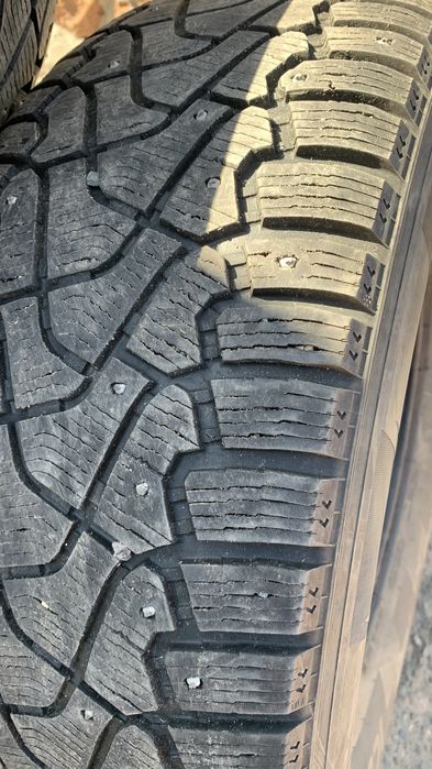 Продам зимнии шины PIRELLI 265/65/17