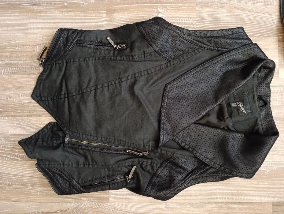 Елегантен елек на Юнона