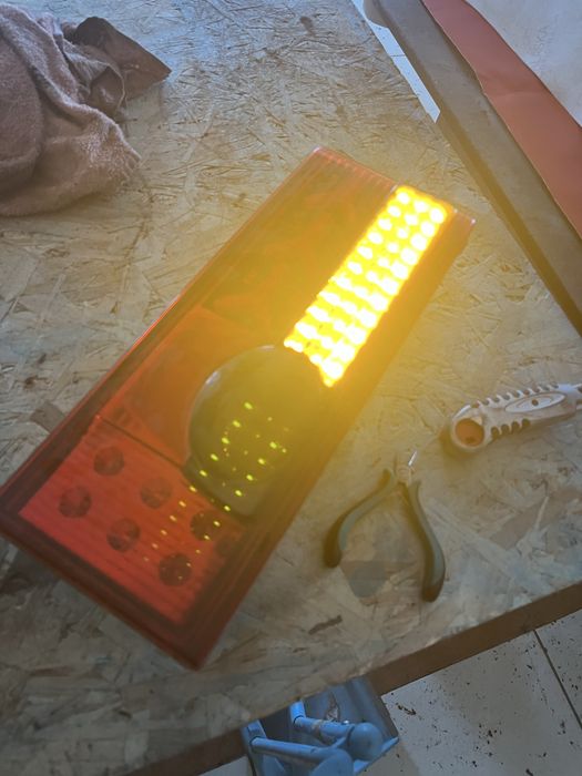 Продам задний фонари на ваз