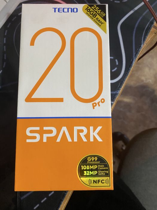 Продам tecno spark 20 pro