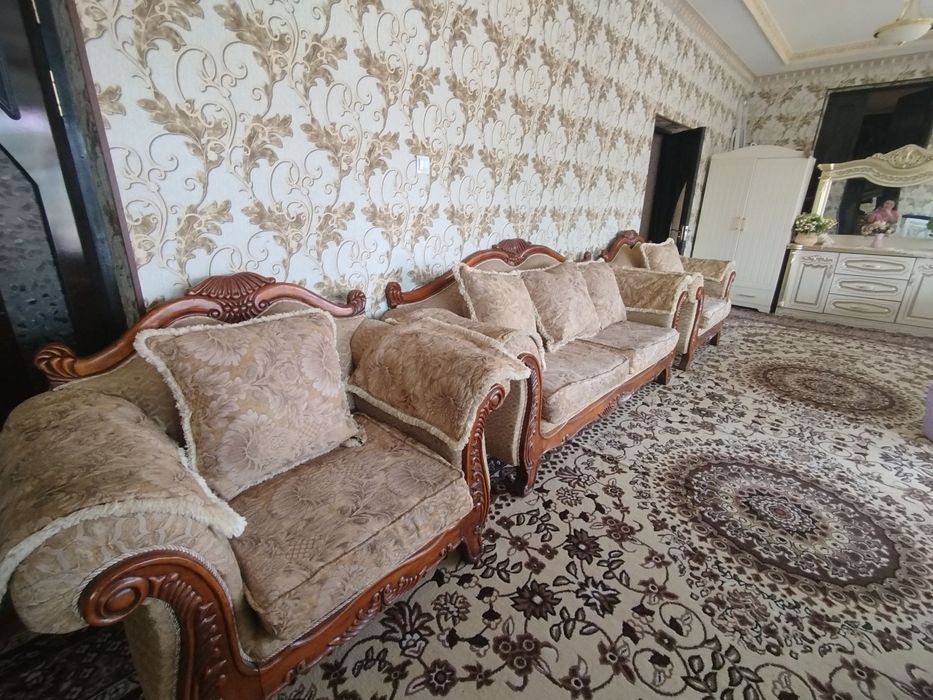 Divan kreslo yongoniki hitotiki
