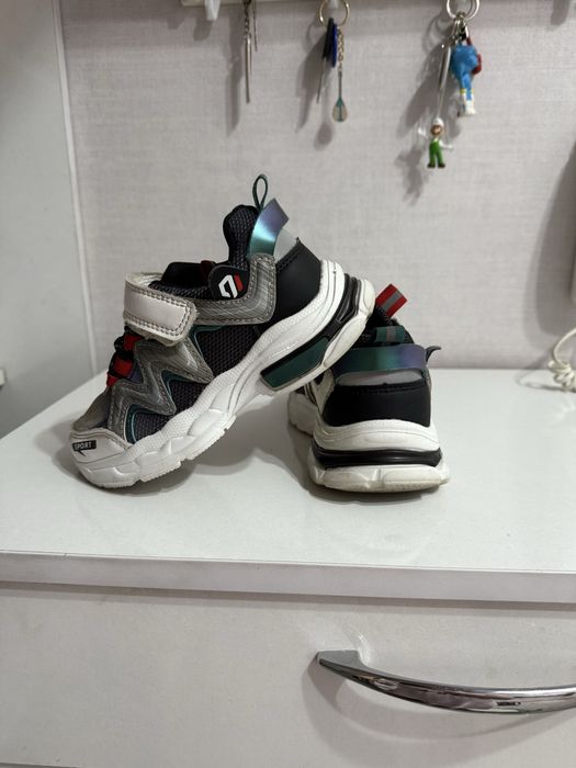 Кроссовки на мальчика