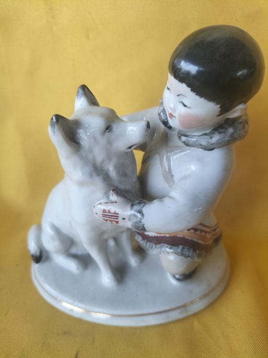 Продаются советские статуэтки