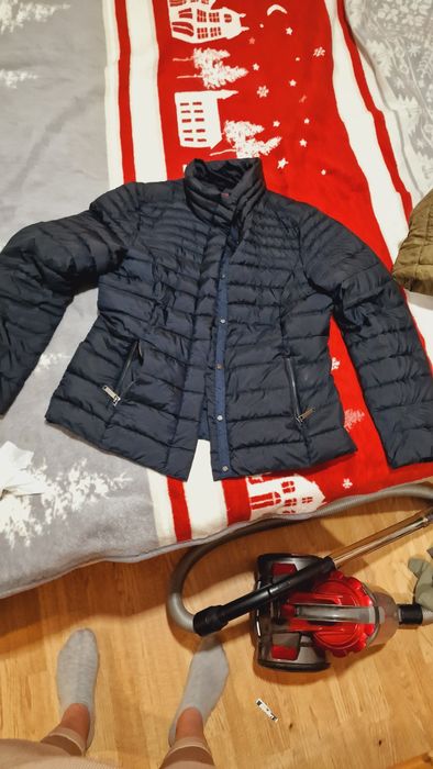 Лот Якета М-L размер 20евро