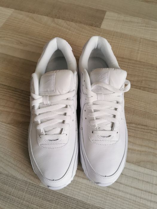 Nike AIR MAX 90
AIR MAX 90Nike Sportswear AIR MAX 90
NIKE P