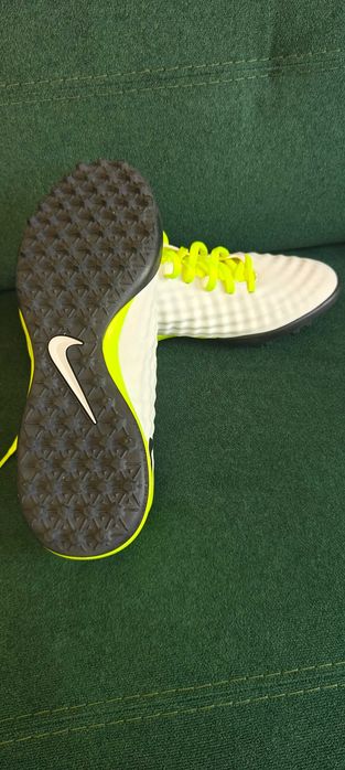 Футболни обувки Nike Magista X 42.5