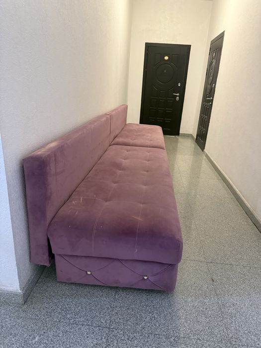 Раскладной мягкий диван