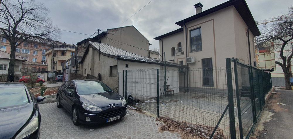 Дава се под наем Магазин в Перник, Център - 161 кв.м за 1284.69 € - Снимка #9