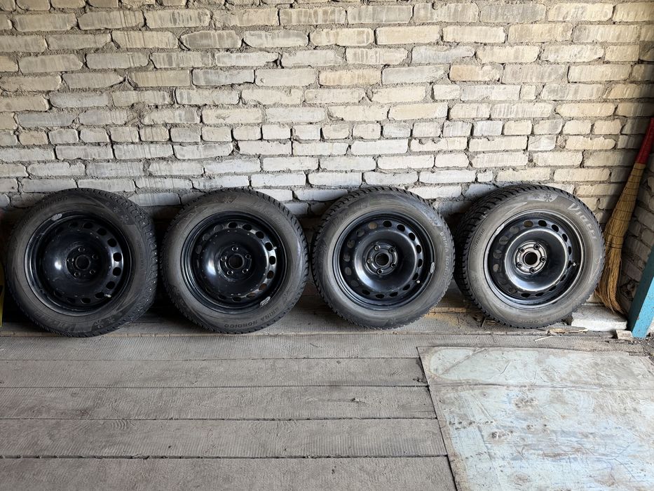 Продам диски с резиной R16 , 5/112 зима