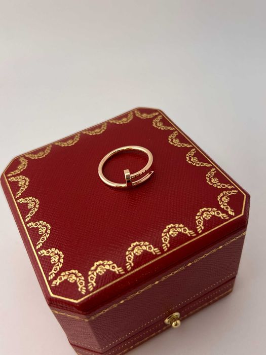 Кольцо Cartier Juste un Clou