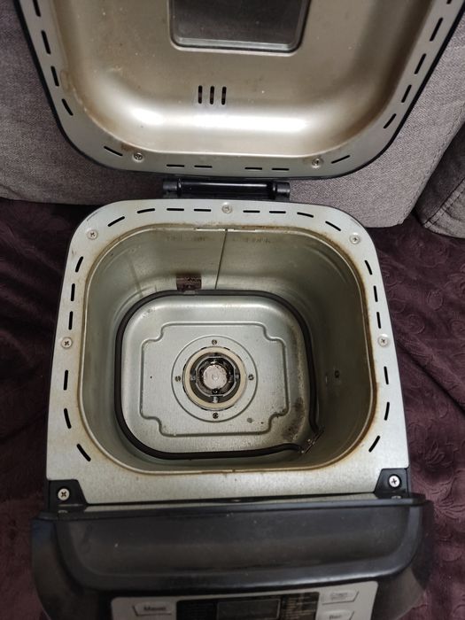 Хлебопечка Редмонд